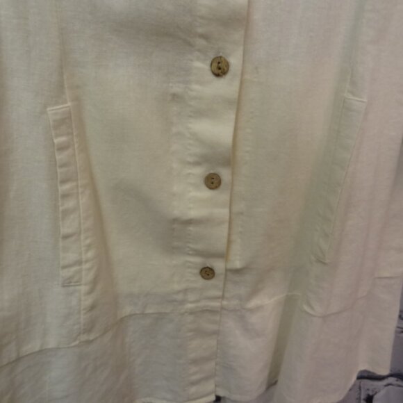 Simply Noelle Long Sleeve Button Down Blouse w/Two Front Pockets, NWOT - Picture 3 of 7